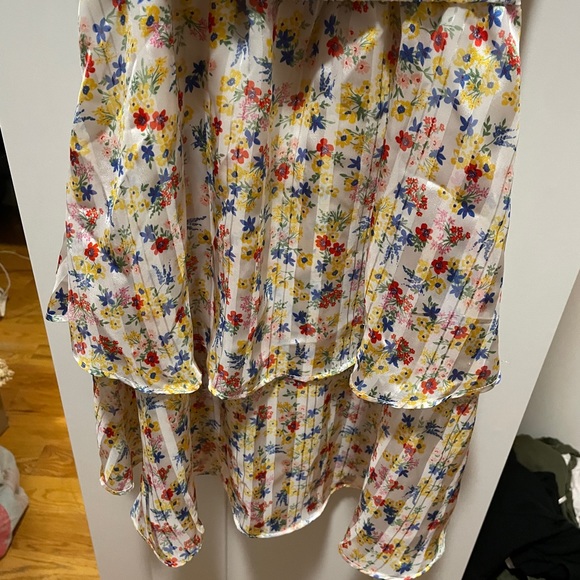Banana Republic | Yellow Floral Ruffle V Neck Fit and Flare Dress size 0P - Picture 6 of 10
